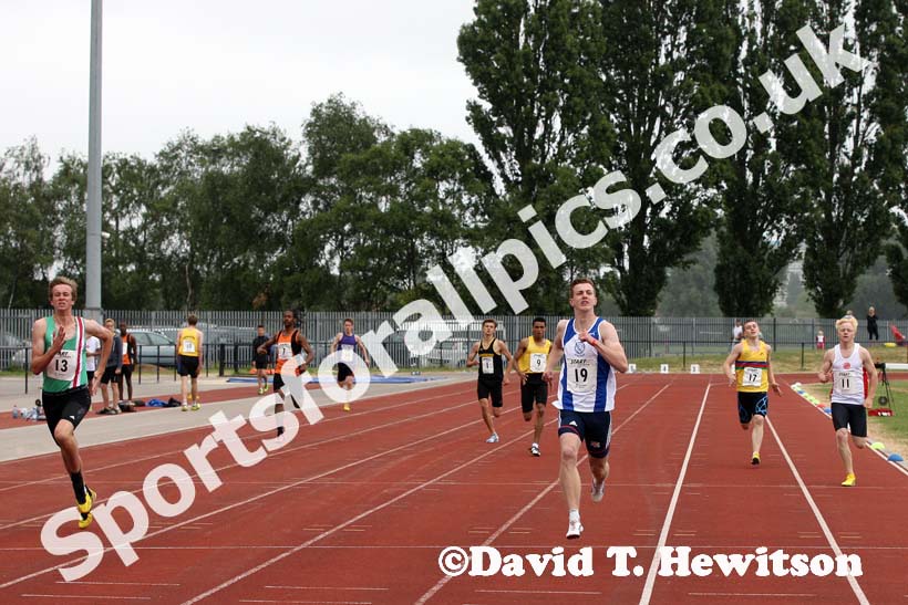 400 metres 03